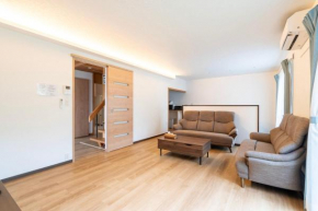 Green Hills Sapporo 5 bedroom 10 beds 2 bath 2 free parking spaces